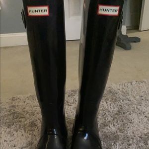 Hunter rain boots glossy size 8